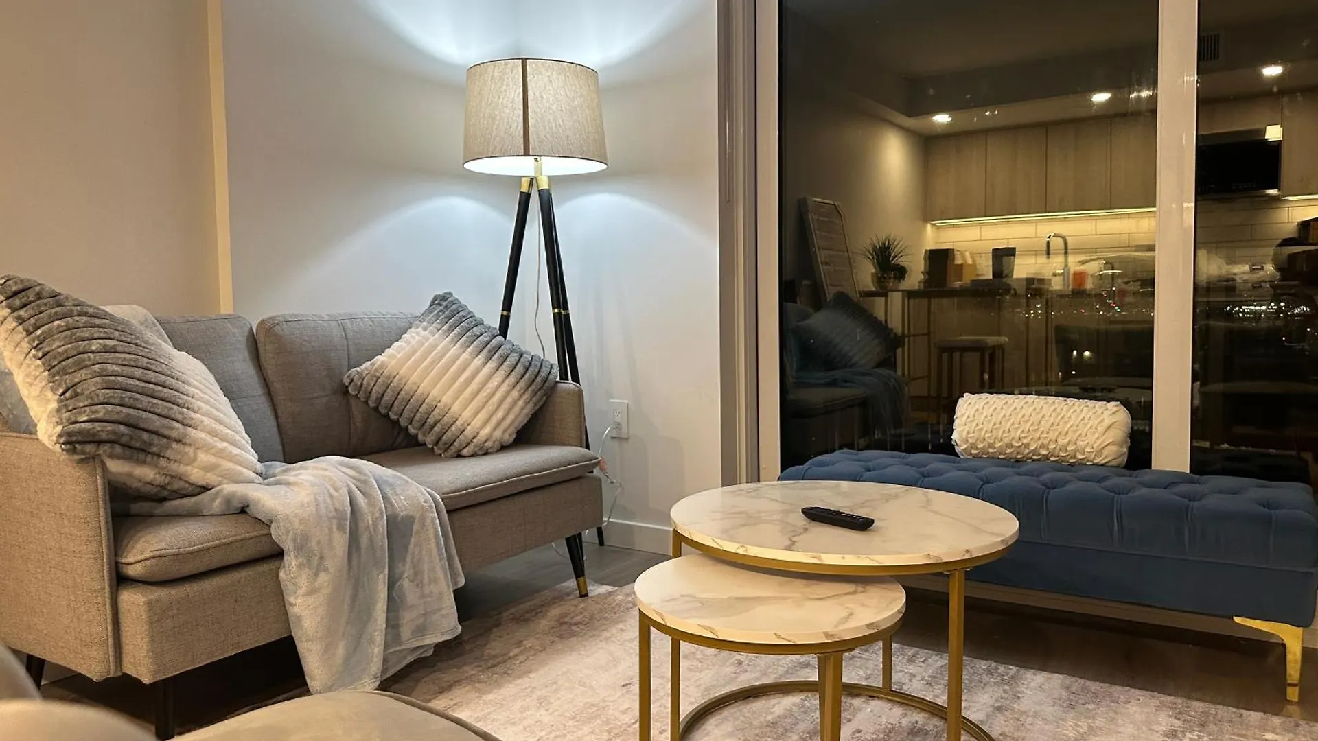 Lejlighed Downtown Center Silverstone Tower I And II Long-Term Booking Only Your Second Home In Vancouver Canada