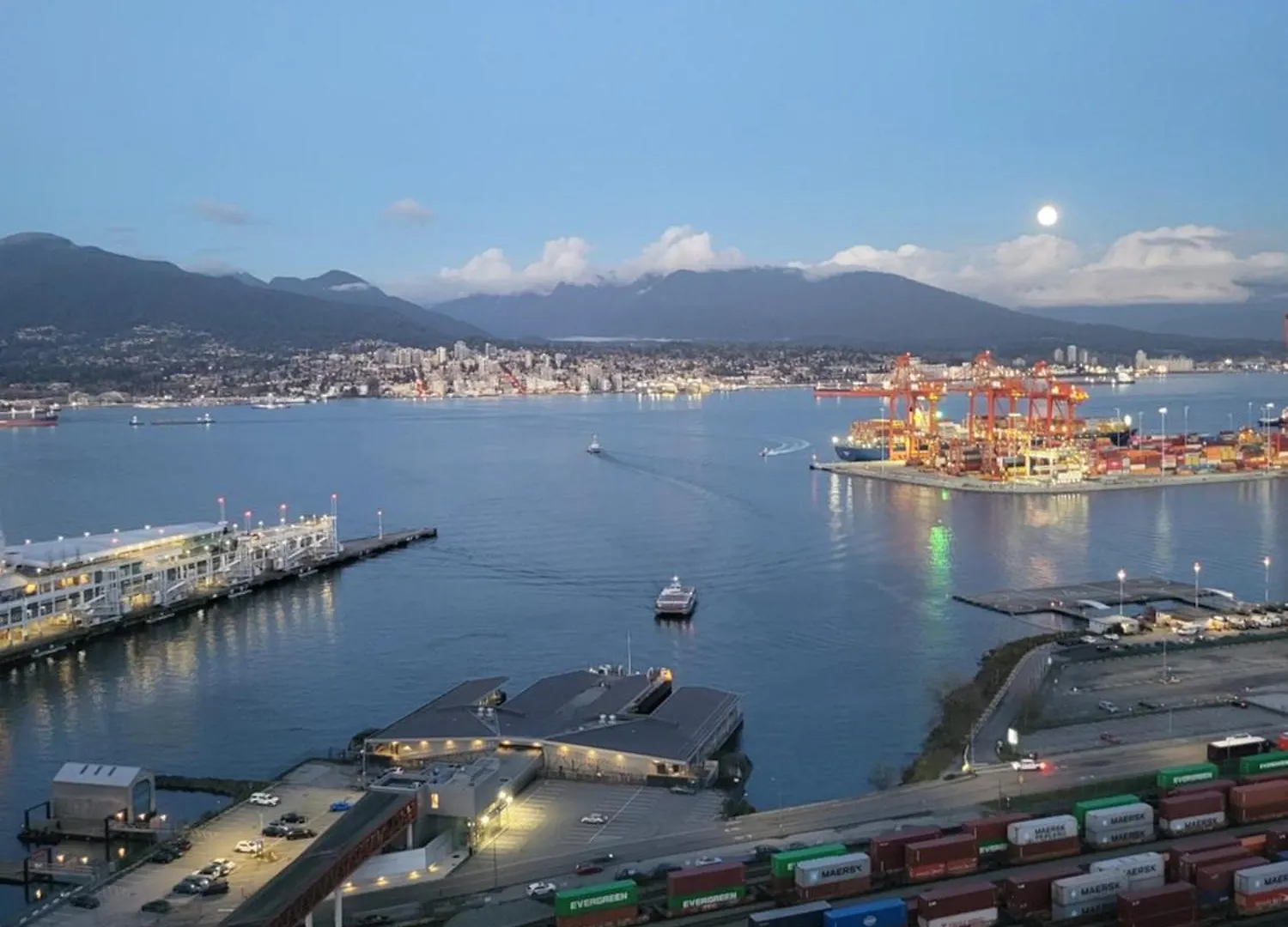 Downtown Center Silverstone Tower I And II Long-Term Booking Only Your Second Home In Vancouver 0*,