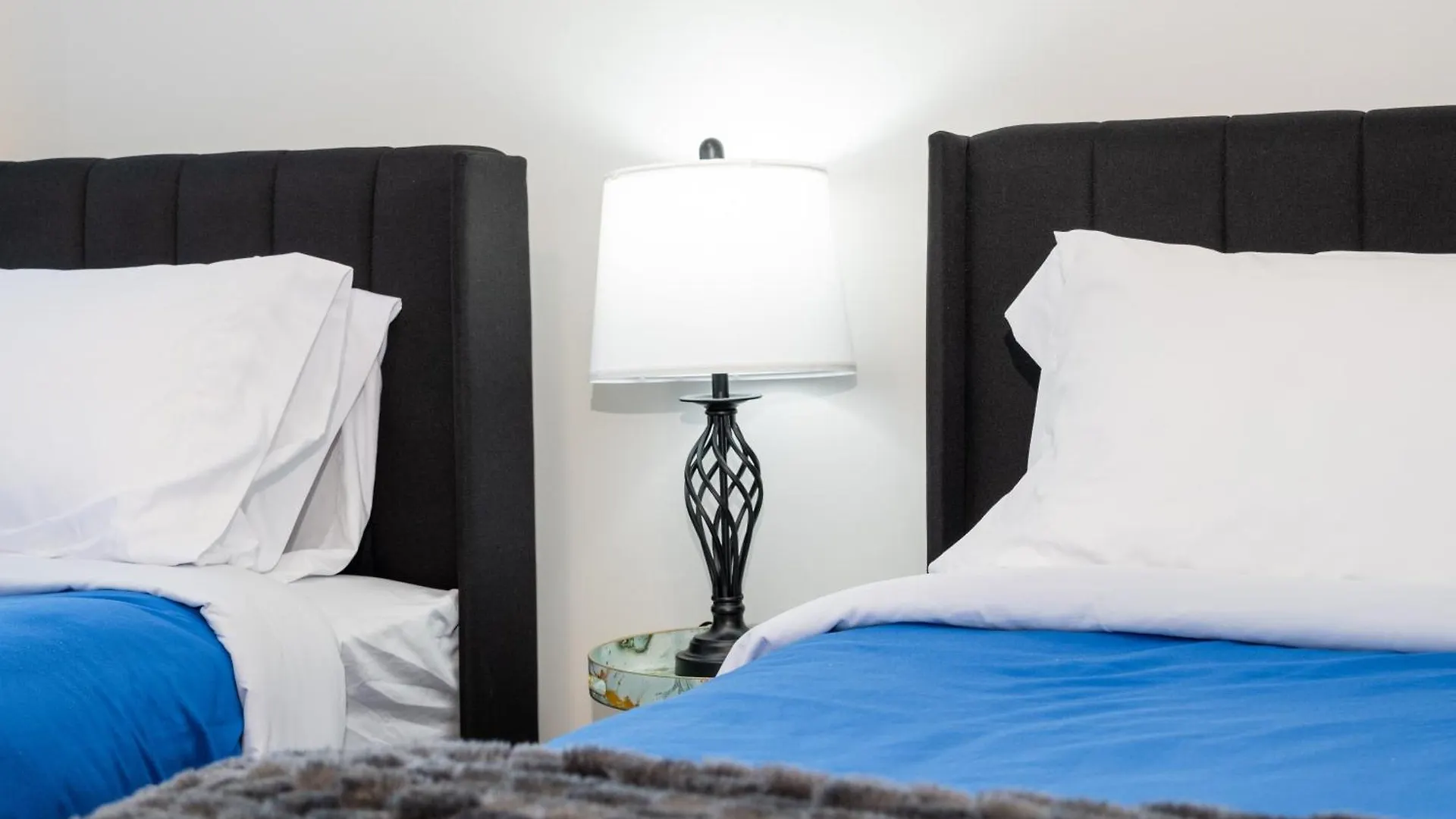 Downtown Center Silverstone Tower I And II Long-Term Booking Only Your Second Home In Vancouver 0*,  Canada