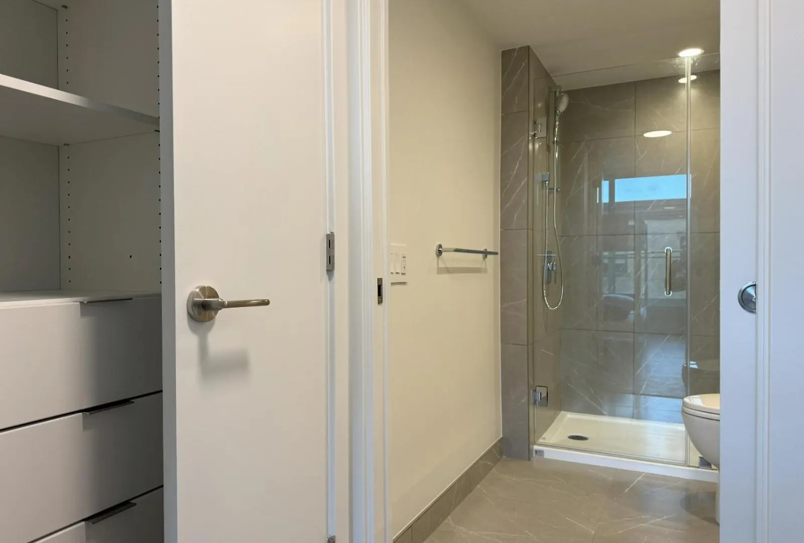 Apartment Downtown Center Silverstone Tower I And II Long-Term Booking Only Your Second Home In Vancouver Canada