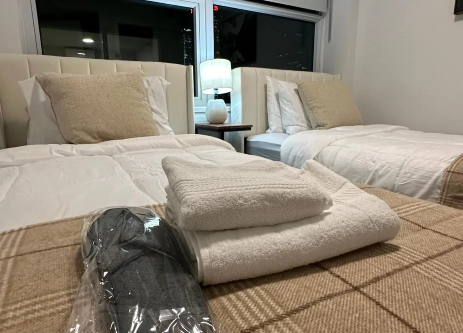 Apartment Downtown Center Silverstone Tower I And II Long-Term Booking Only Your Second Home In Vancouver Canada