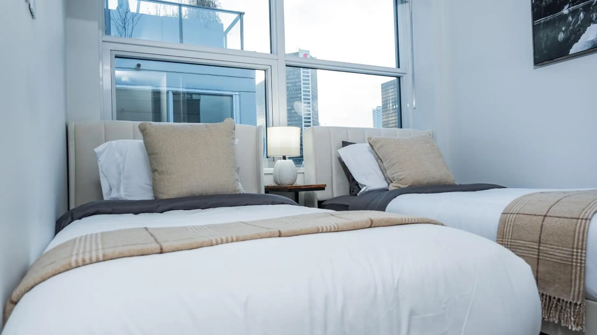 Downtown Center Silverstone Tower I And II Long-Term Booking Only Your Second Home In Vancouver 0*,
